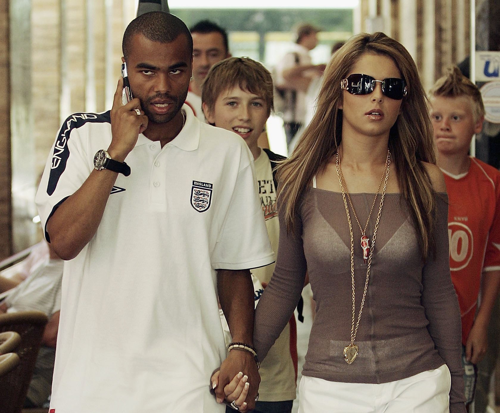 El defensor de Inglaterra Ashley Cole y su entonces pareja Cheryl Tweedy en Baden-Baden, 2006